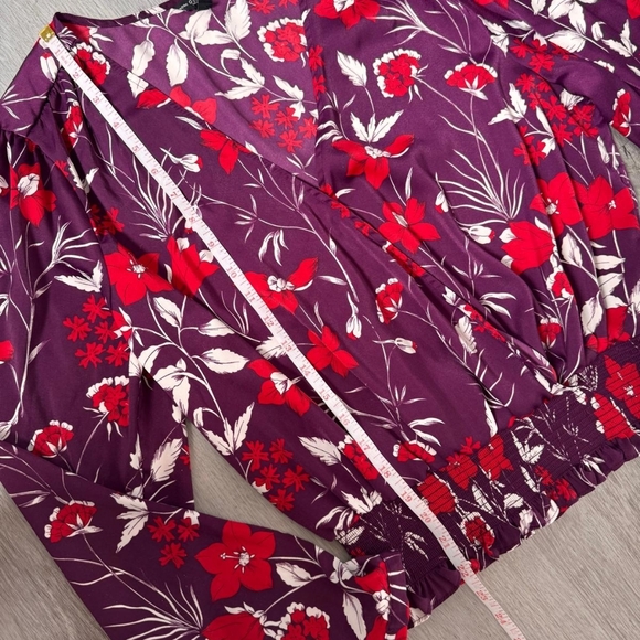 Guess Vibrant Satin Purple Red White Floral Smocked Waist Blouse Size XL - Picture 11 of 12